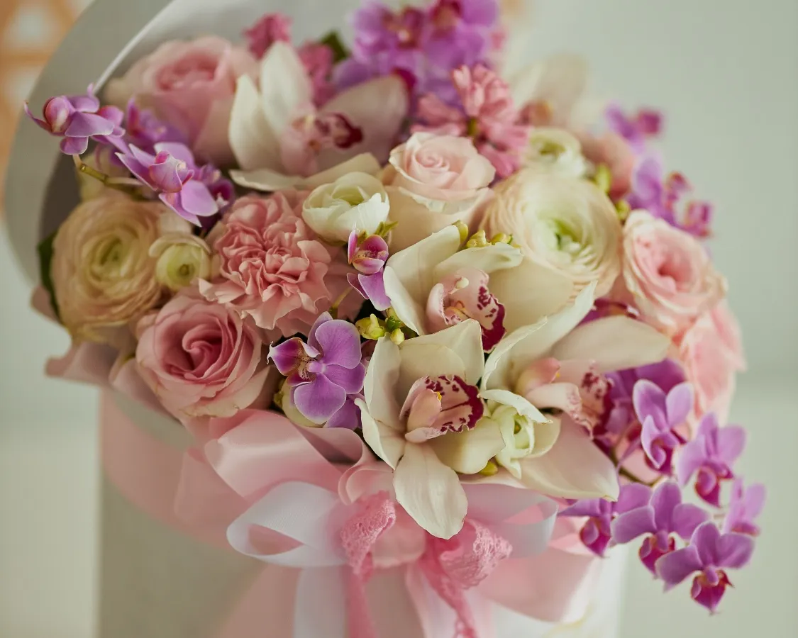 Цветы в коробке